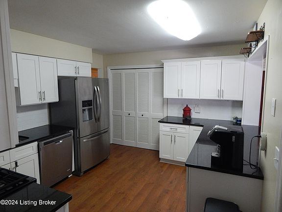 2nd image of 9102 Pine Lake Dr