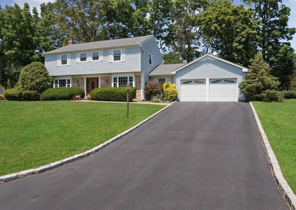 1st image of 3 Thornwood Ct