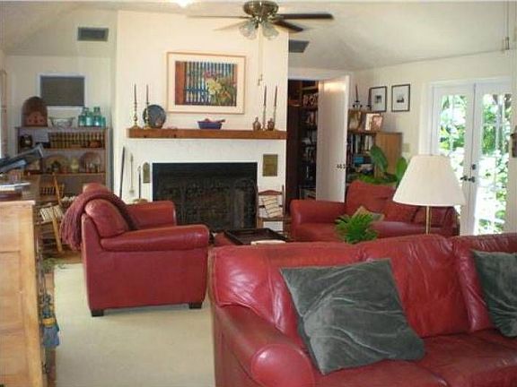 4th image of 428 Bargello Ave