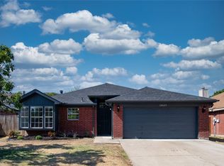 10625 Marklin Dr, Fort Worth, TX 76108