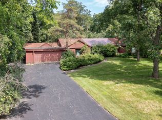 819 Wagner Rd, Glenview, IL 60025