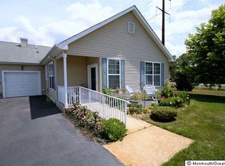 17 Country Walk Blvd, Whiting, NJ 08759