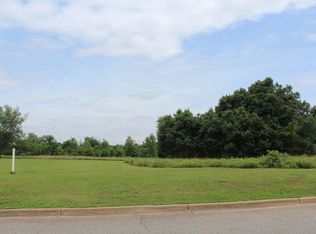 205 Stonegate Dr, Albany, GA 31721