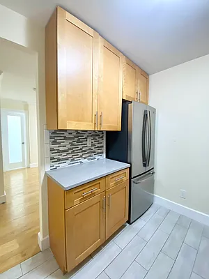 Rented by Bruma Realty LLC | media 18