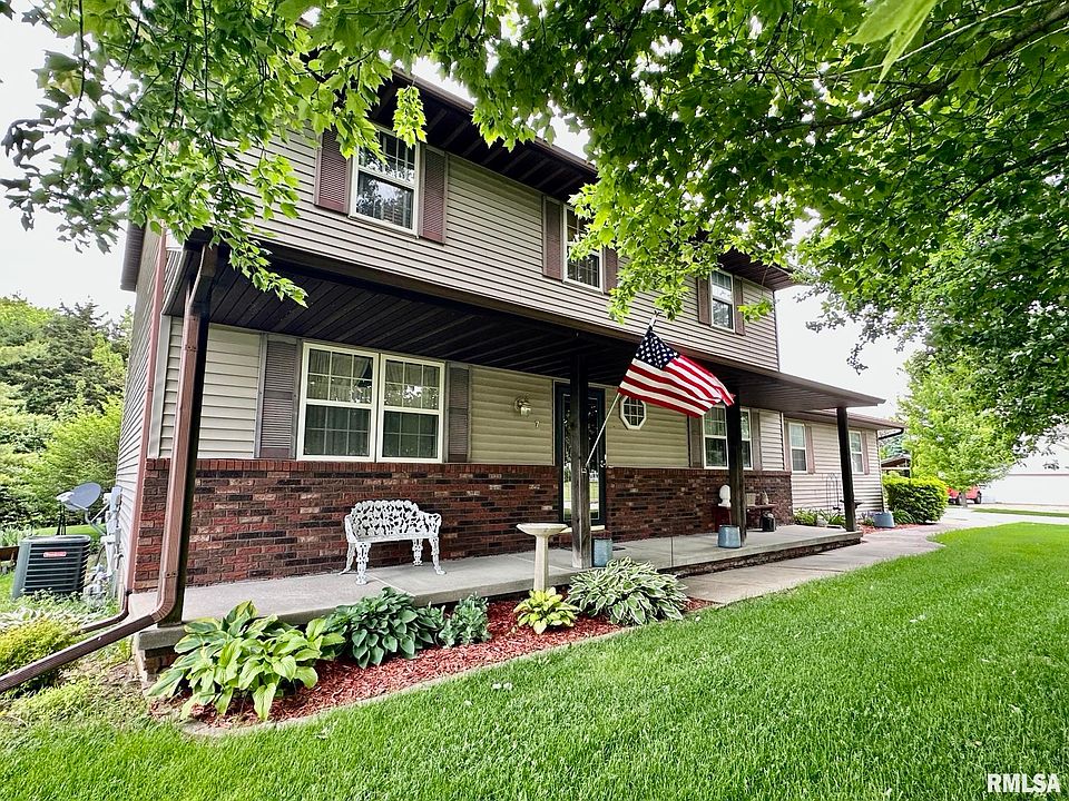 1st image of 7 Cranford Dr