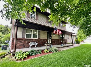 7 Cranford Dr, Washington, IL 61571
