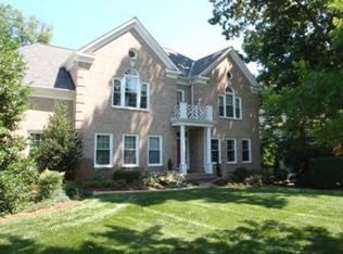 9902 Timmark Ct, Vienna, VA 22181