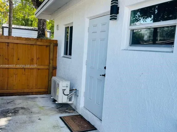 230 NW 127th St #0, Miami, FL 33168