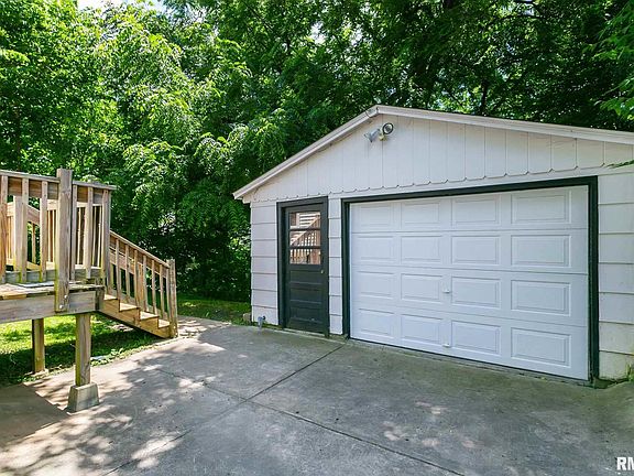 4th image of 746 21st Ave