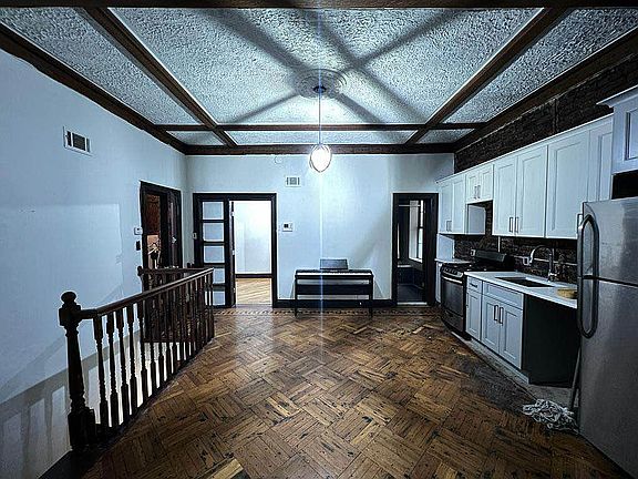 3rd image of 28 Stuyvesant Ave #1R