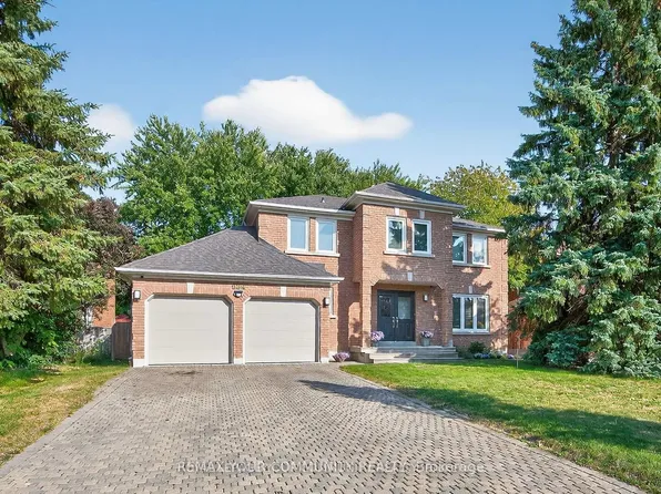 684 Exceller Cir, Newmarket, ON L3X 1P4