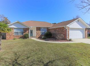 5280 Deer Creek Dr, Pace, FL 32571