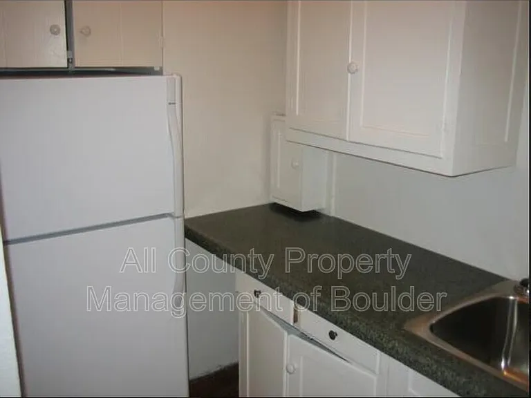 2408 8th St #6 — Photo 7