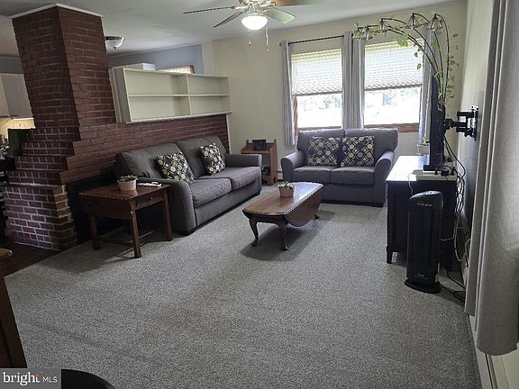 4th image of 169 Crabtree Dr