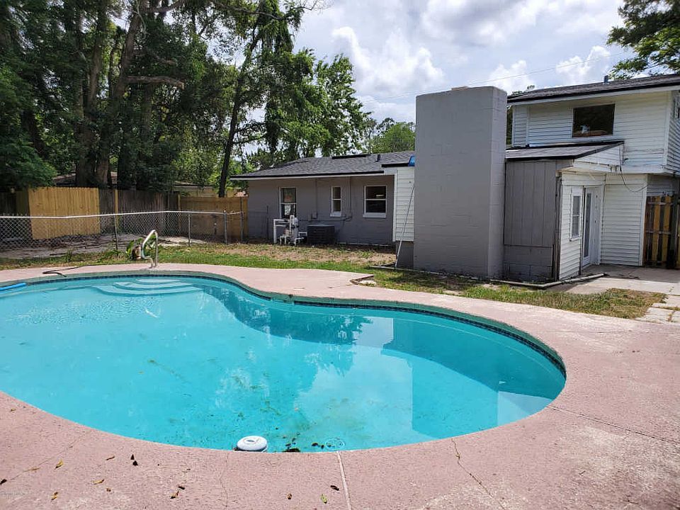 1st image of 4119 Loys Dr