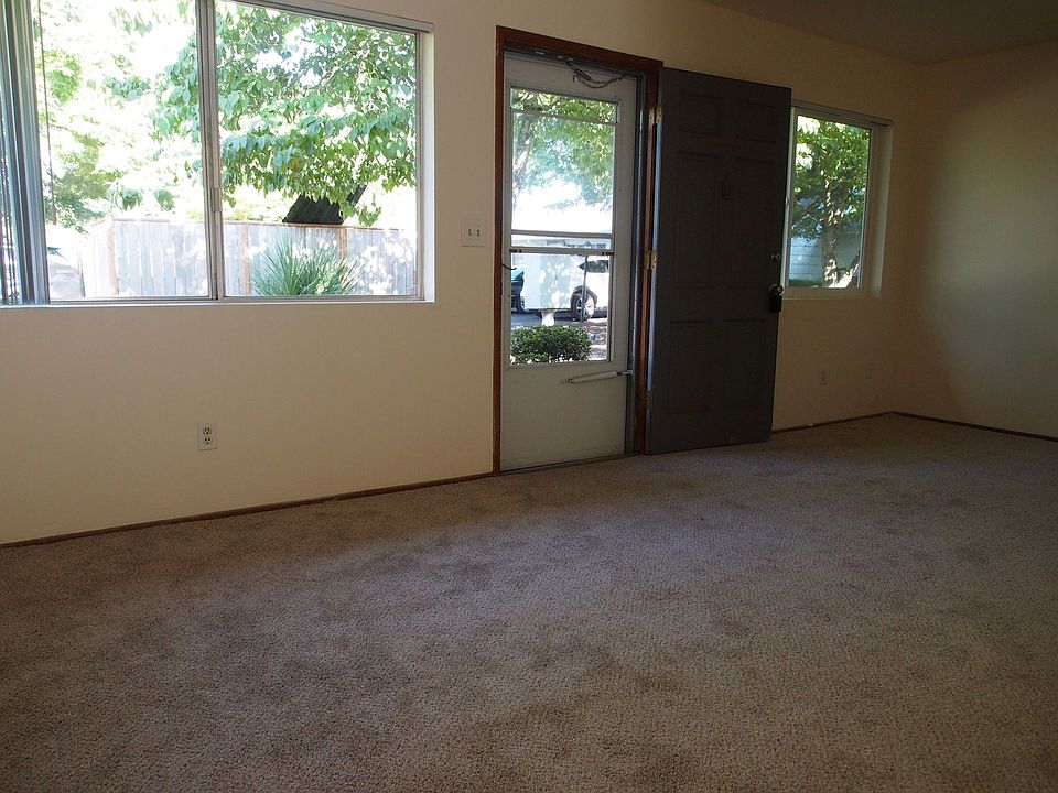 1st image of 2737 SE 162nd Ave #482