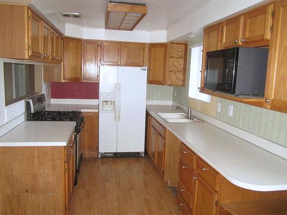 2nd image of 12823 NE 95th St