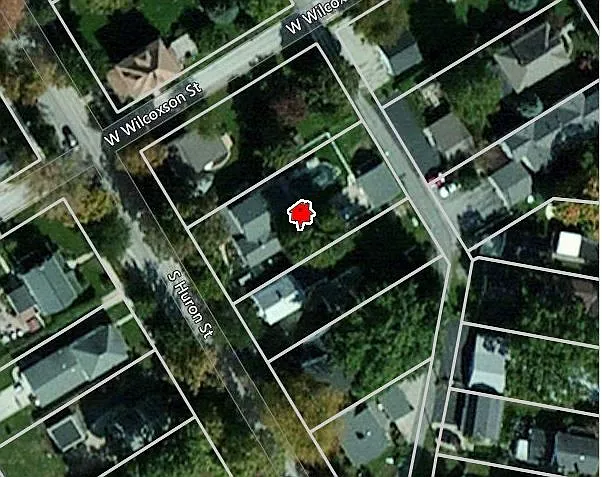 66 Huron St photo 1