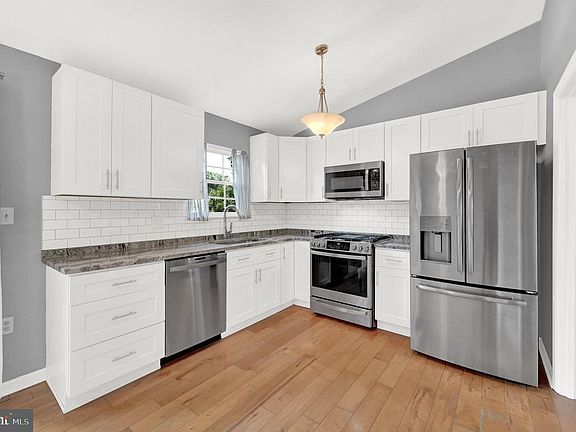 4th image of 2958 Kirkwall Ct