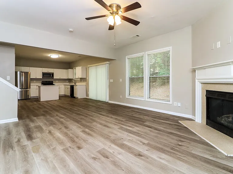 3643 Uppark Dr — Photo 8