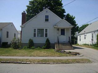 70 Leslie St, Cranston, RI 02910