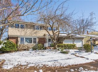 96 Beechwood Ave, Edison, NJ