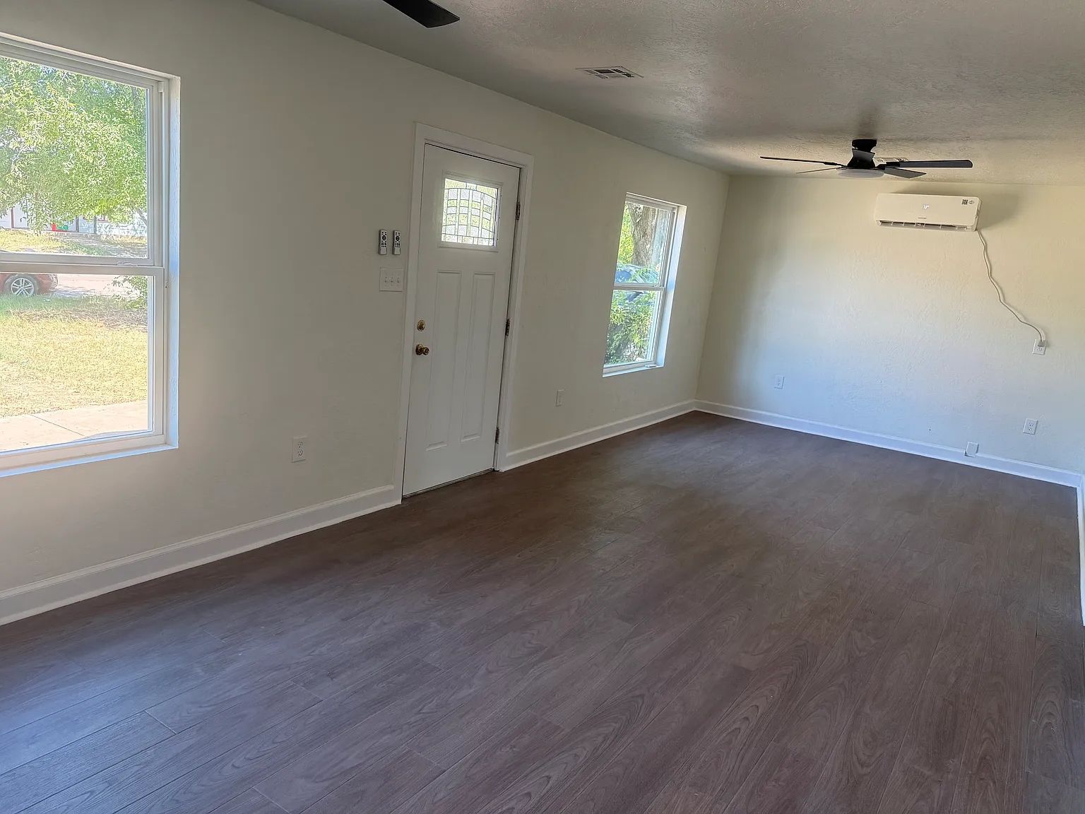 3 bed, 1112 sqft, $1,100 — Photo 1