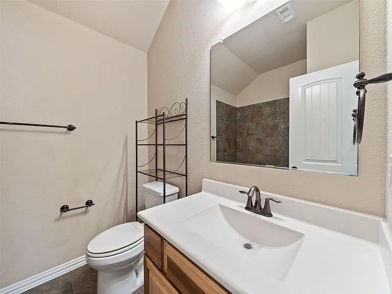 1905 Meandering Meadows Dr — Photo 19