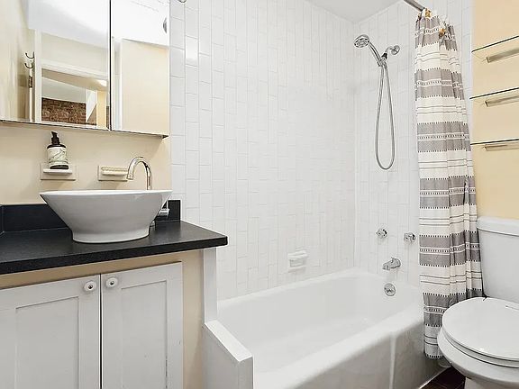 5th image of 363 W 19th St APT 2R