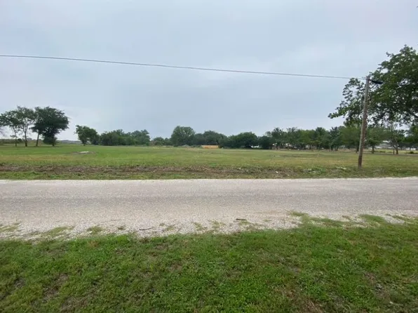 306 W 5th St, Tolar, TX 76476