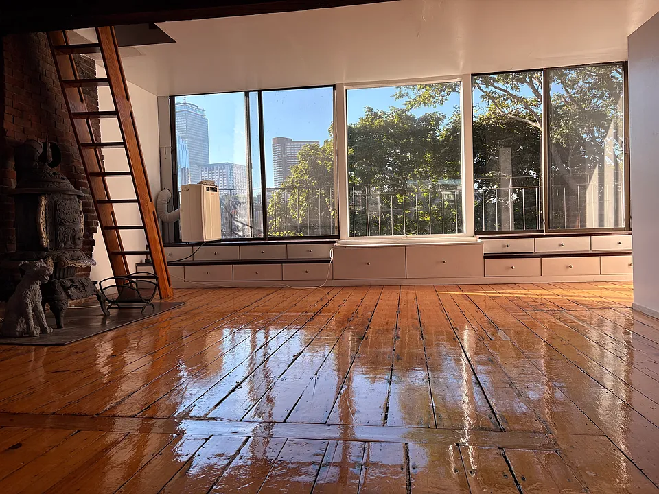 601 Tremont St #Penthouse 4