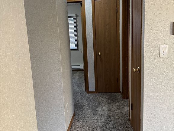 4th image of 250 W Donahue St #5