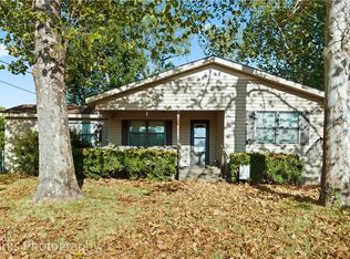 111 Lacroix Rd, Pineville, LA 71360
