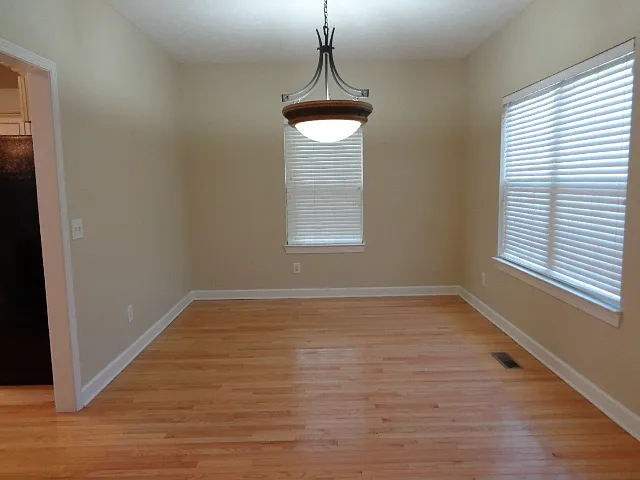 3 bed, 3.5 bath, 3088 sqft, $2,880 — Photo 4