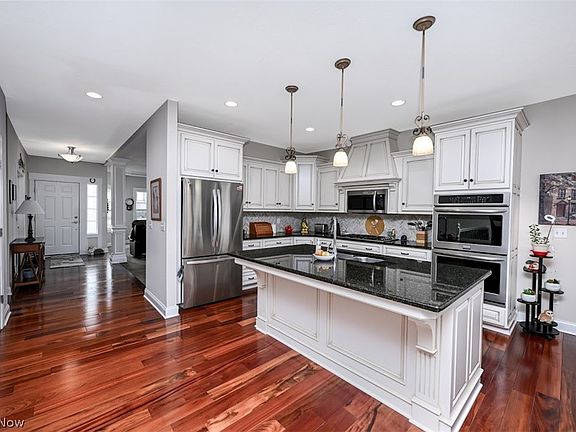 5th image of 10269 River Run Ln