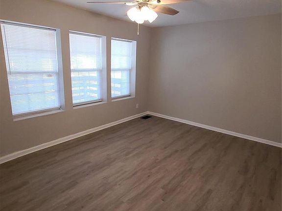 3rd image of 2620 Grand Ave