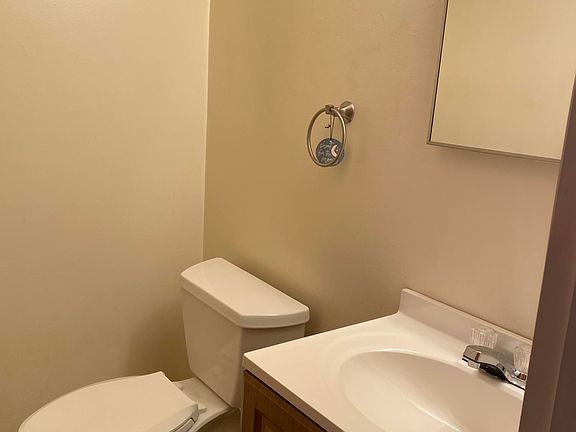 3rd image of 456 Lonna Ct