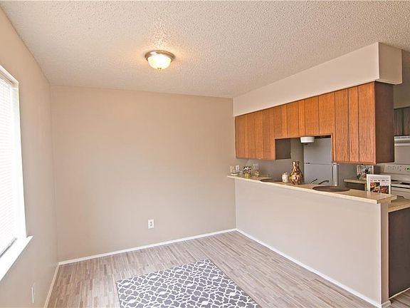 3rd image of 8114 Sonnet Ave APT 101