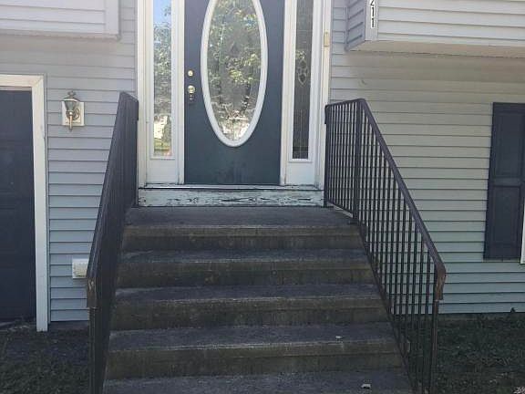 2nd image of 2311 Vacation Ln