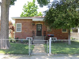 406 E 5th St, Mccook, NE 69001