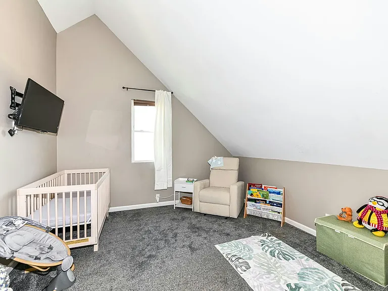 405 N State Ave — Photo 26