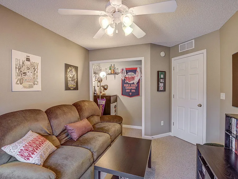 1634 Woodlynn Ave #1 — Photo 13