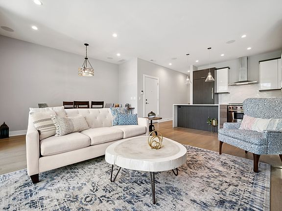 4th image of 2649 N Mildred Ave #2S