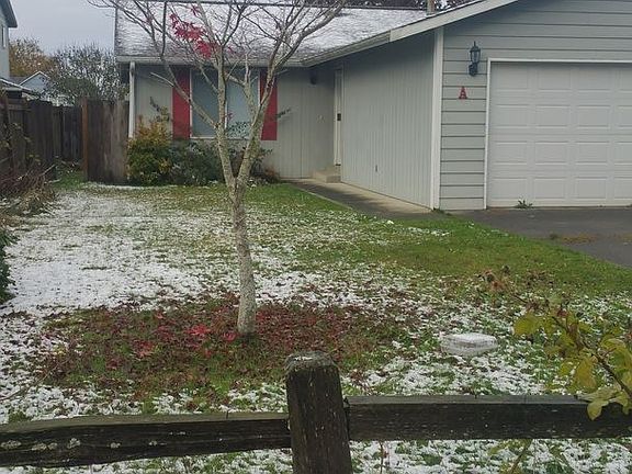 2nd image of 940 Alexander St