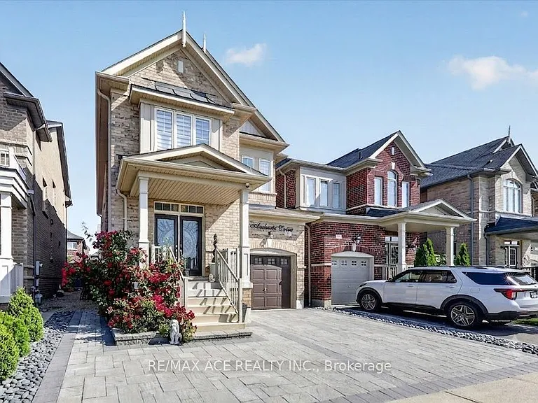 10 Andreeta Dr #MAIN — Photo 3