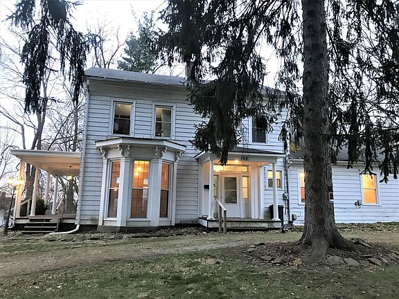 2nd image of 105 W Pleasant St