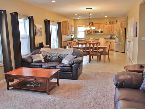 4th image of 6103 Brusett Dr