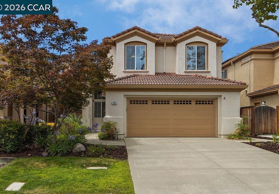 1st image of 215 Azalea Ln