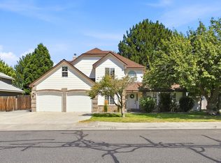 2650 Eastwood Ave, Richland, WA 99352