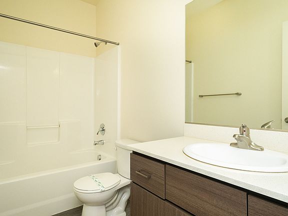 5th image of 6029 NE 63rd St #B306-21